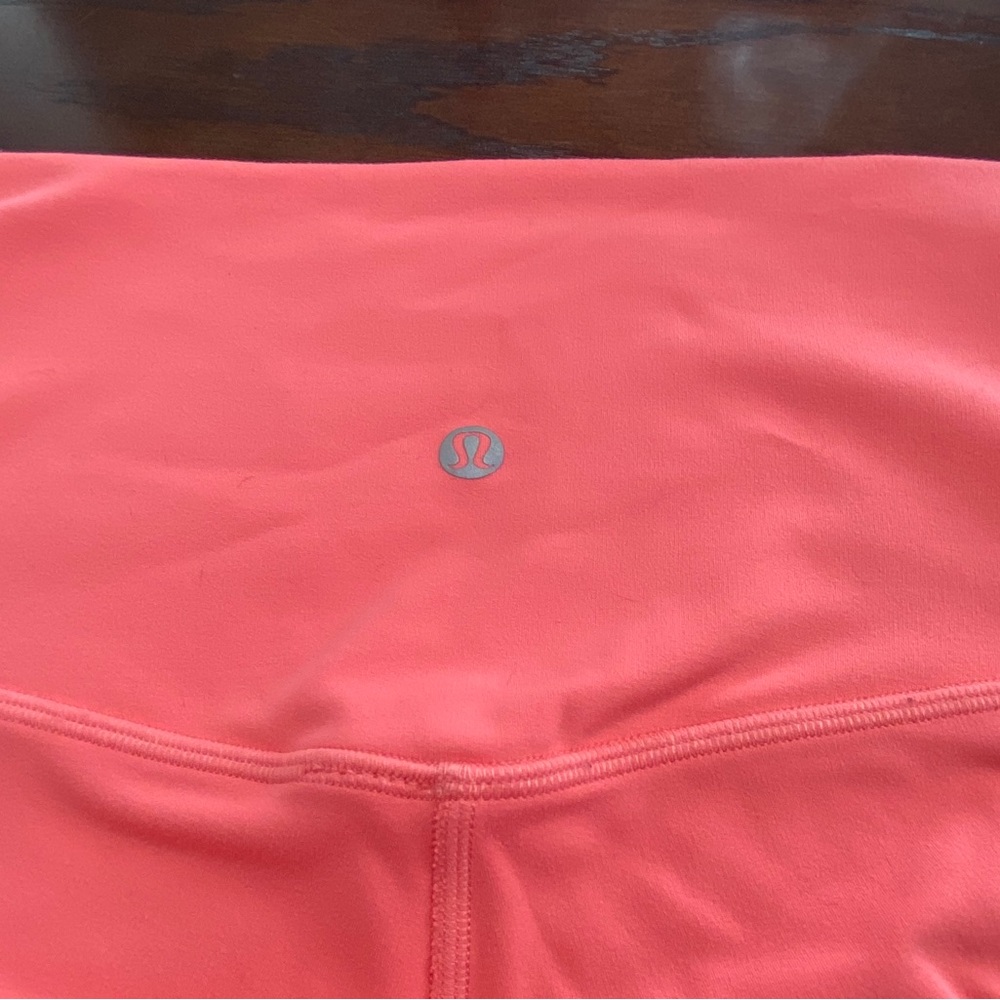 Lululemon Raspberry Cream 28 Length Double Lined … - image 3